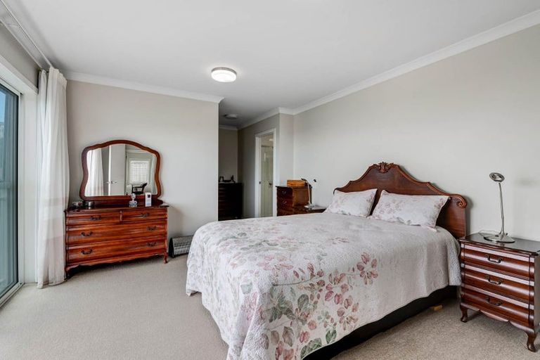 Photo of property in 61 Panorama Heights, Orewa, 0931