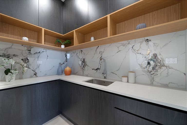 Photo of property in 41 Mcindoe Road, Kumeu, 0810