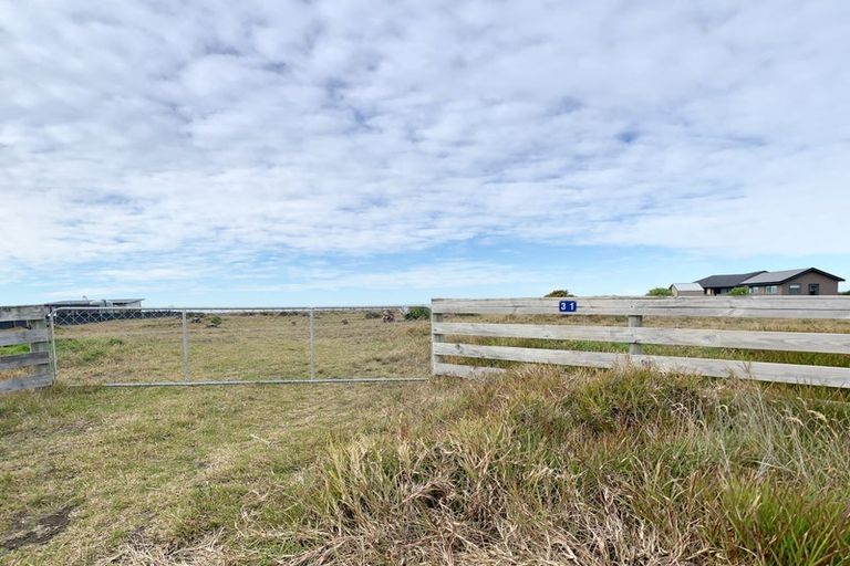 Photo of property in 31 Ocean View Crescent, Rarangi, Blenheim, 7273