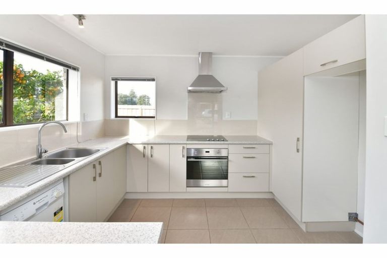 Photo of property in 1b Milton Road, Orewa, 0931