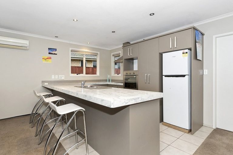 Photo of property in 6 Raddington Way, Huntington, Hamilton, 3210