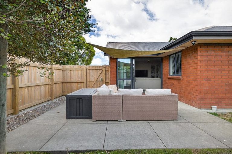 Photo of property in 110a Church Street, West End, Palmerston North, 4412