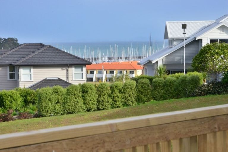 Photo of property in 34 Bella Vista Drive, Gulf Harbour, Whangaparaoa, 0930