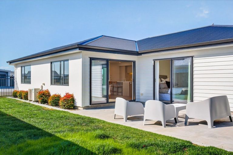 Photo of property in 49 Wai Whatu Street, Meeanee, Napier, 4110