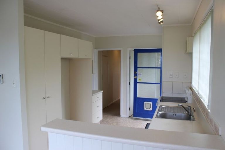 Photo of property in 42 Mack Place, Red Hill, Papakura, 2110