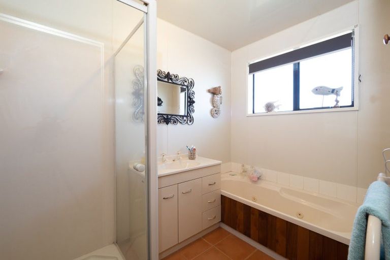 Photo of property in 195 Grove Place, Tinwald, Ashburton, 7700