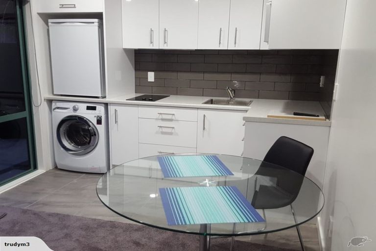 Photo of property in 1 Moyne Avenue, Milson, Palmerston North, 4414