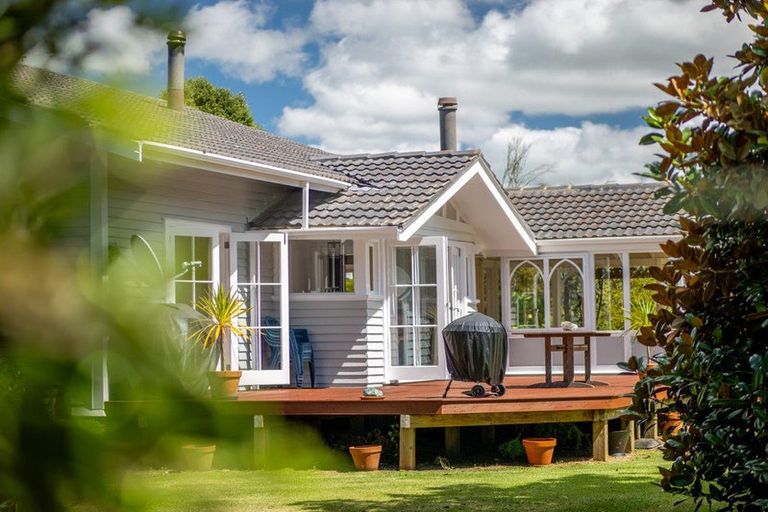 Photo of property in 15 Karaka Drive, Kerikeri, 0230