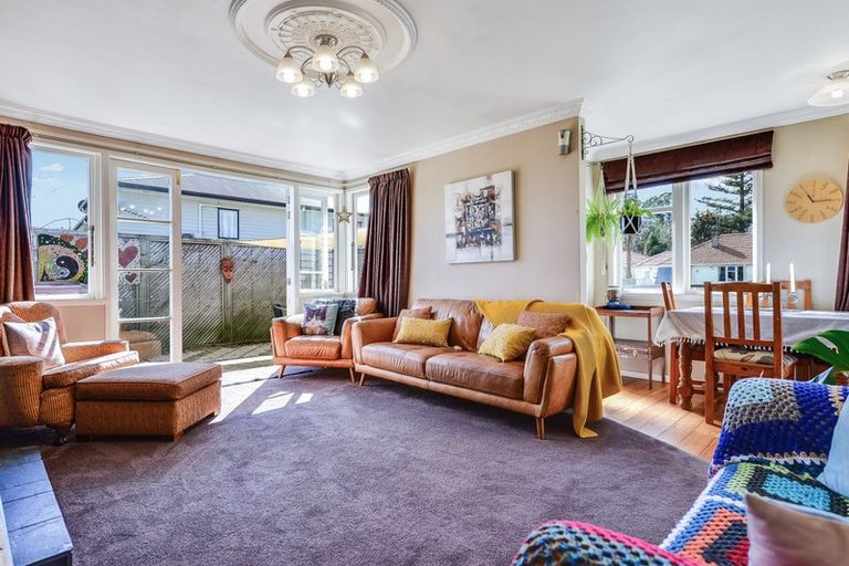 Photo of property in 9 Churchill Avenue, Maeroa, Hamilton, 3200