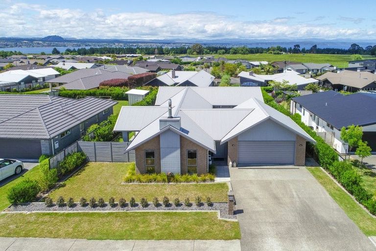 Photo of property in 11 Royal Coachman Drive, Nukuhau, Taupo, 3330