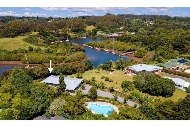 Photo of property in 31 Kemp Road, Kerikeri, 0230