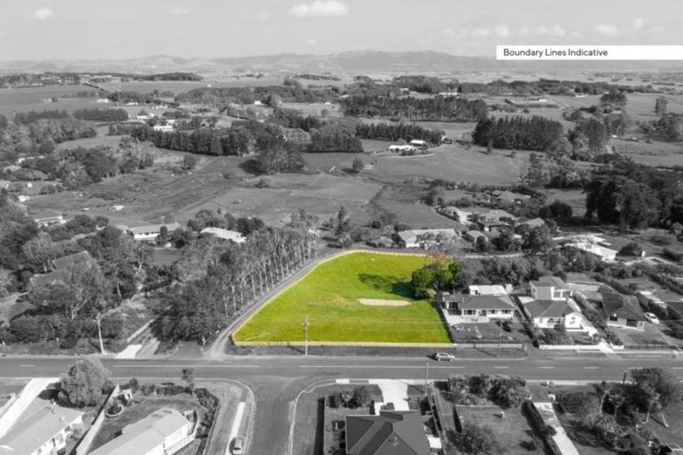 Photo of property in 25 Colombo Road, Waiuku, 2123