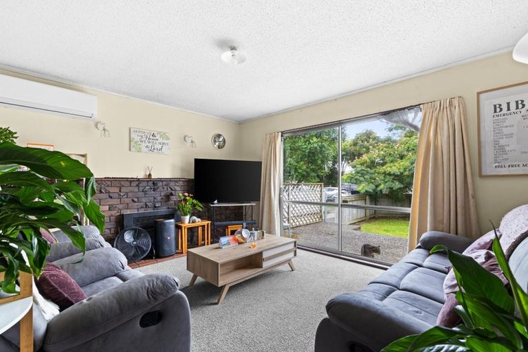 Photo of property in 24 Avenue Road, Greenmeadows, Napier, 4112