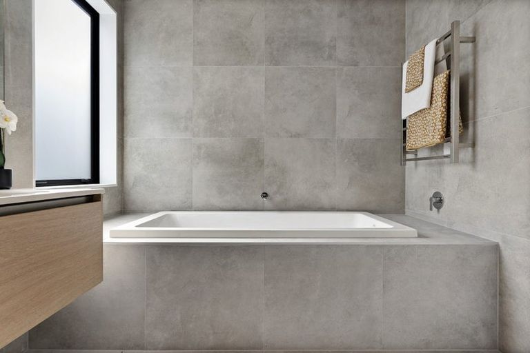 Photo of property in 32 Swanson Road, Henderson, Auckland, 0610