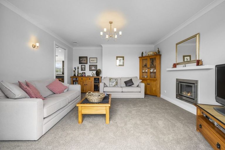 Photo of property in 35 Baxter Michael Crescent, Cambridge, 3434