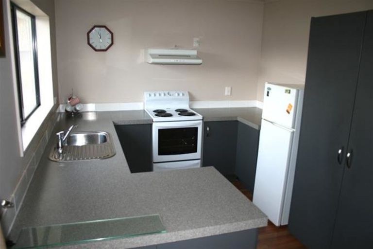 Photo of property in 35 Shields Street, Clyde, 9330