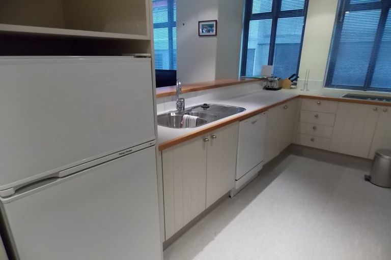 Photo of property in Kelvin House, 1g/16 The Terrace, Wellington Central, Wellington, 6011