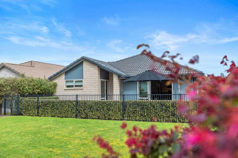 Photo of property in 6 Rire Hau Lane, Pyes Pa, Tauranga, 3112