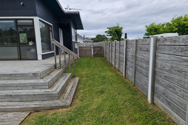 Photo of property in 15a Brixton Road, Manly, Whangaparaoa, 0930