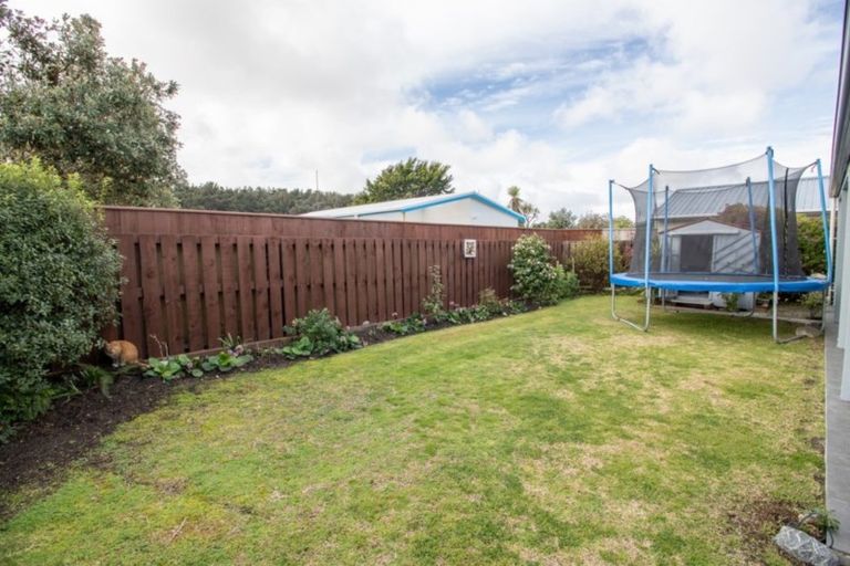 Photo of property in 21 Hennessy Street East, Foxton Beach, Foxton, 4815