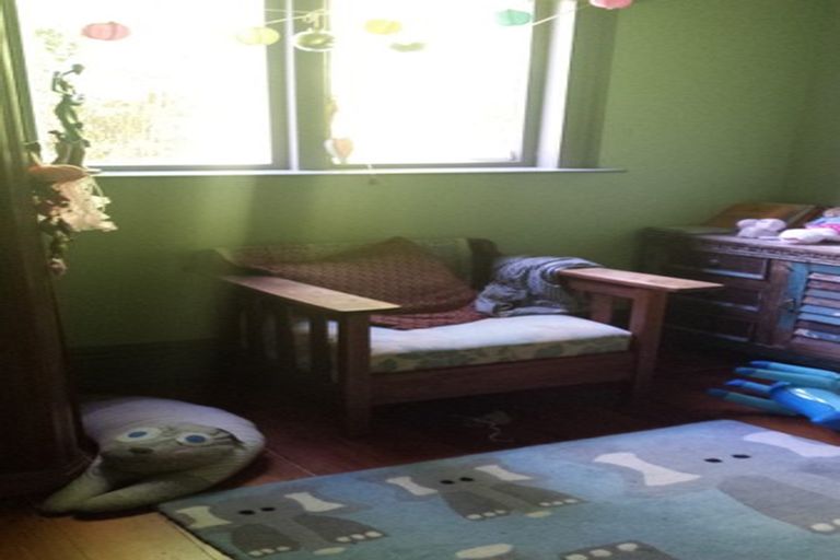 Photo of property in 1 Caprera Street, Melrose, Wellington, 6023