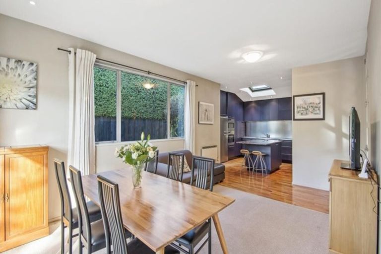 Photo of property in 45a Wroxton Terrace, Merivale, Christchurch, 8014