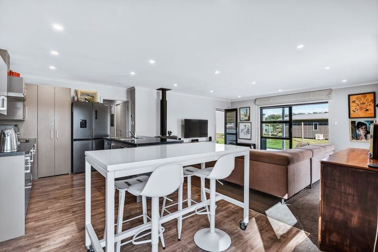 Photo of property in 18 Rangikatea Road, Omori, Turangi, 3381