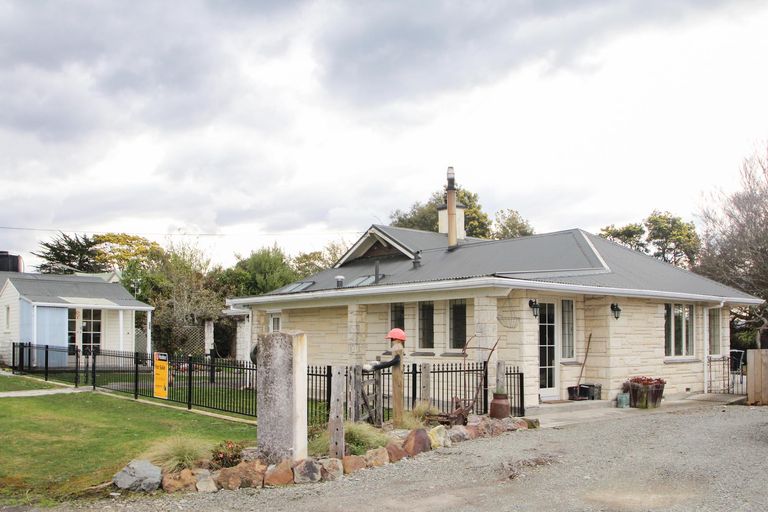 Photo of property in 58 Chelmsford Street, Hampden, 9410