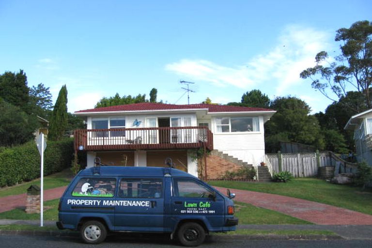 Photo of property in 27 Weatherly Road, Torbay, Auckland, 0630
