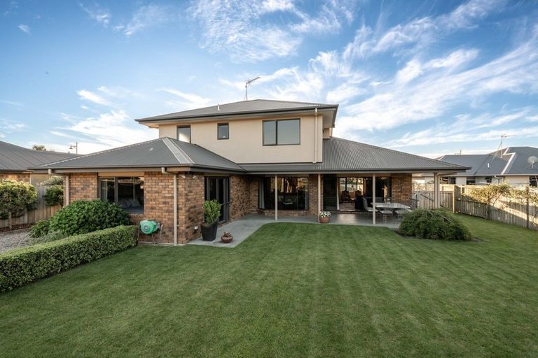 Photo of property in 8 Cooper Crescent, Cambridge, 3434