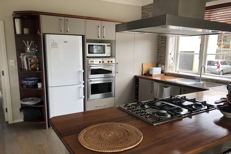 Photo of property in 6 Hindmarsh Street, Johnsonville, Wellington, 6037