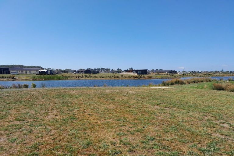 Photo of property in 13 Taniwha Place, Matarangi, 3592