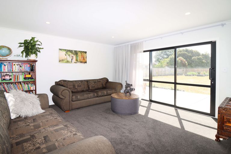 Photo of property in 13 Madison Street, Carterton, 5713