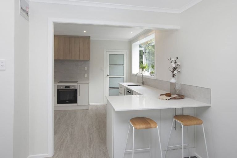 Photo of property in 18 Valley Road, Cashmere, Christchurch, 8022