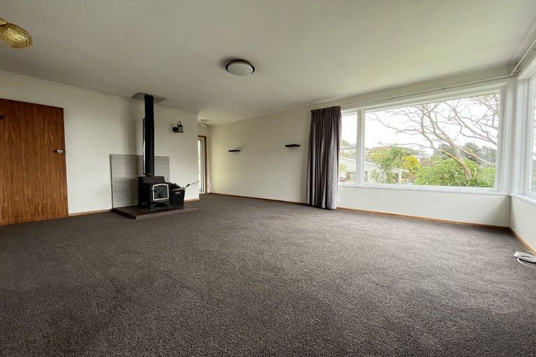 Photo of property in 6 Paua Place, Camborne, Porirua, 5026