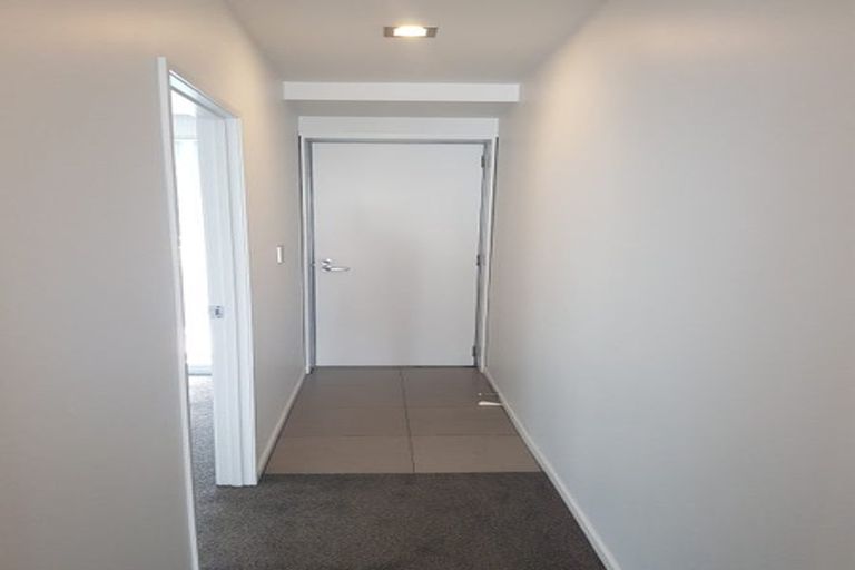 Photo of property in Shoal Haven Apartments, 202c/130 Anzac Street, Takapuna, Auckland, 0622