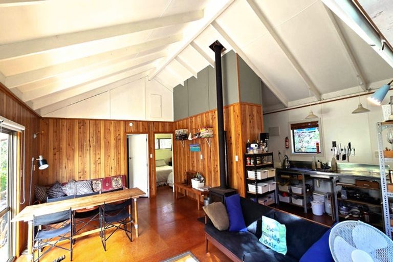Photo of property in 46 Schoolhouse Bay Road, Kawau Island, 0920