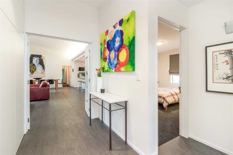 Photo of property in 108 Bryndwr Road, Bryndwr, Christchurch, 8052