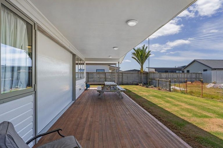Photo of property in 140 Ngaio Drive, Matarangi, Whitianga, 3592