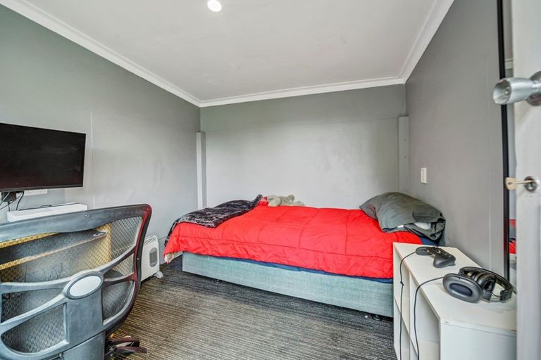 Photo of property in 4 Goodson Place, Hawera, 4610