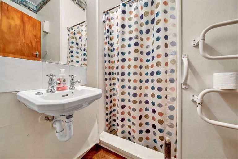 Photo of property in 22 Hunter Street, Hawera, 4610