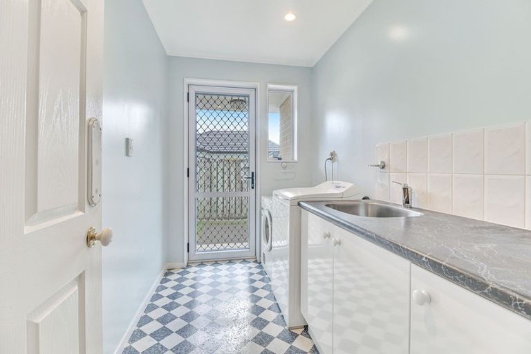 Photo of property in 10 Tytus Place, Conifer Grove, Takanini, 2112