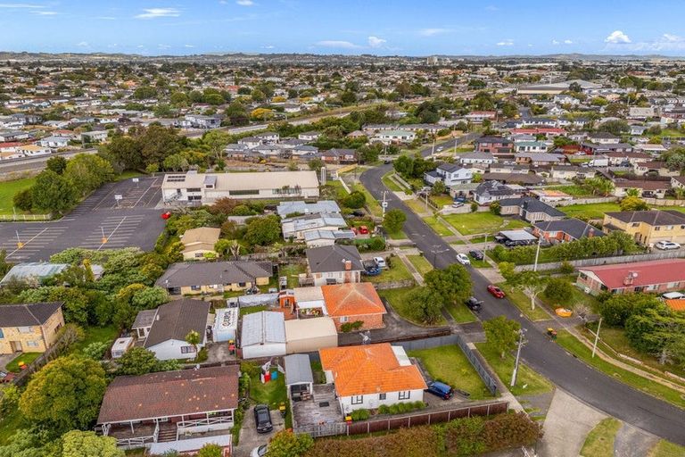 Photo of property in 1/18 Ashlynne Avenue, Papatoetoe, Auckland, 2025