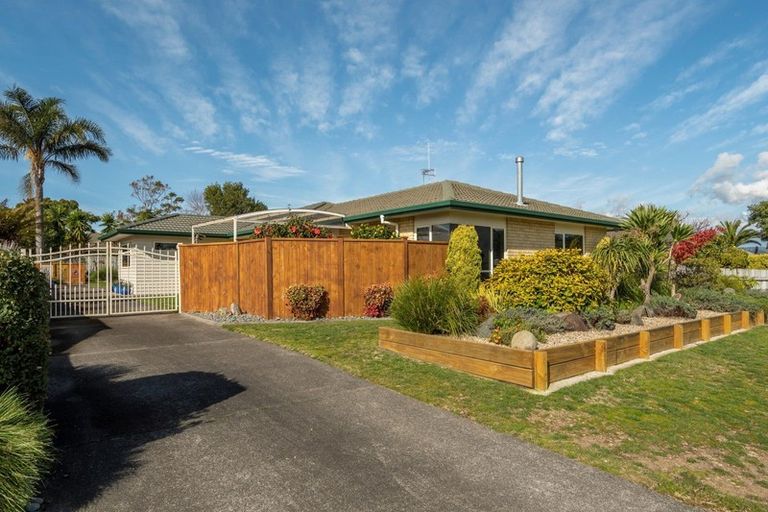 Photo of property in 112 Pacific View Road, Papamoa Beach, Papamoa, 3118