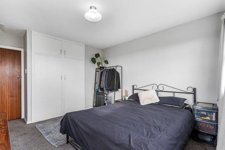 Photo of property in 1/11 Division Street, Riccarton, Christchurch, 8041