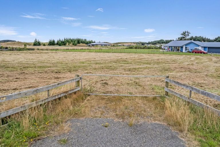 Photo of property in 40 Kanuka Drive, Waitarere, Levin, 5510