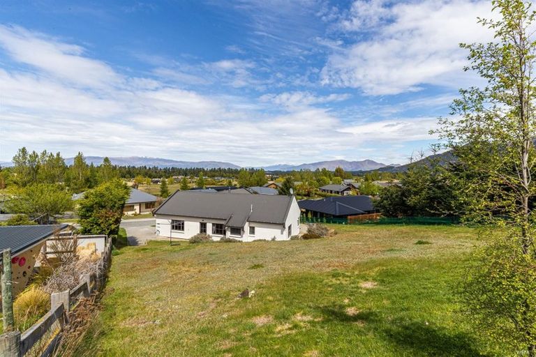 Photo of property in 6 Charles Court, Lake Hawea, Wanaka, 9382