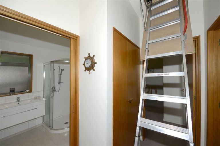 Photo of property in 3/252 Mairehau Road, Burwood, Christchurch, 8083