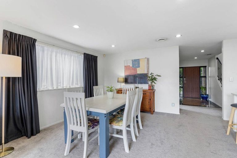 Photo of property in 386 Ormiston Road, Flat Bush, Auckland, 2019