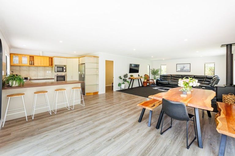 Photo of property in 1999 Longburn Rongotea Road, Longburn, Palmerston North, 4475